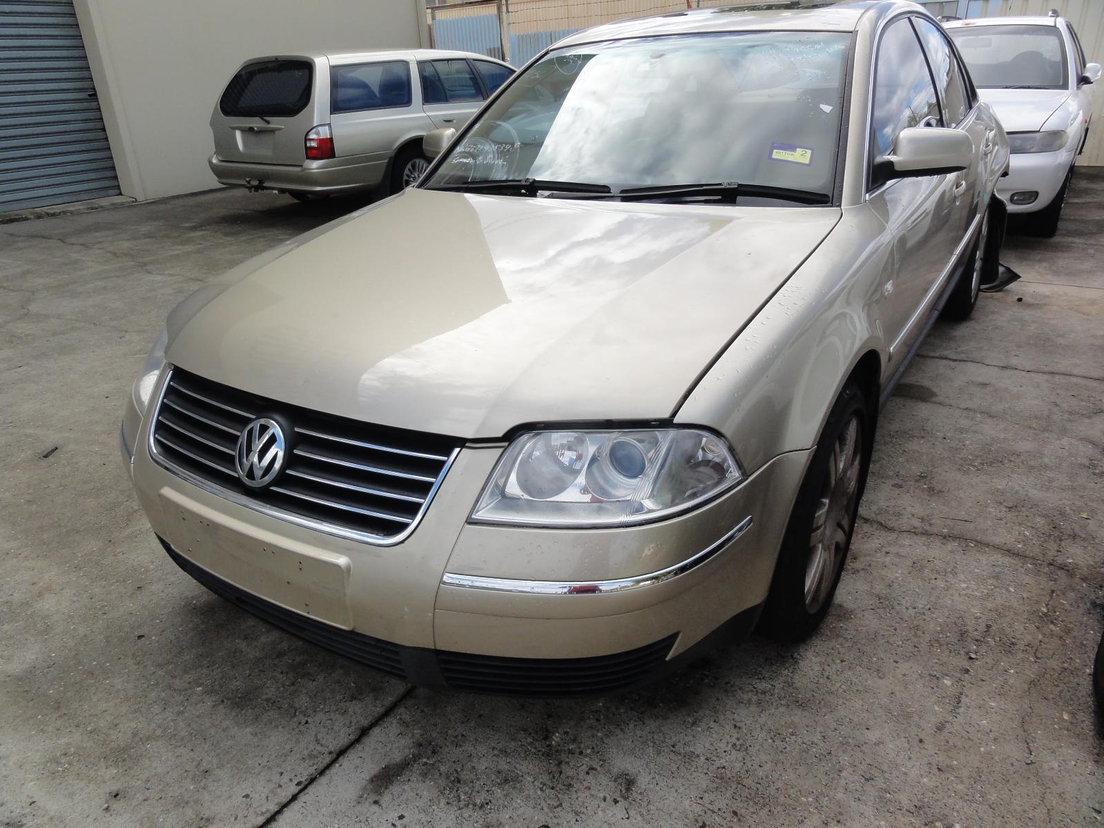 View Auto part Door/Boot/Gate Lock VOLKSWAGEN PASSAT 2003